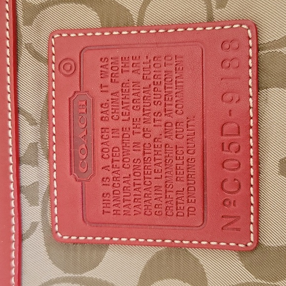 Coach Vintage red leather legacy crossbody messenger - Picture 13 of 16